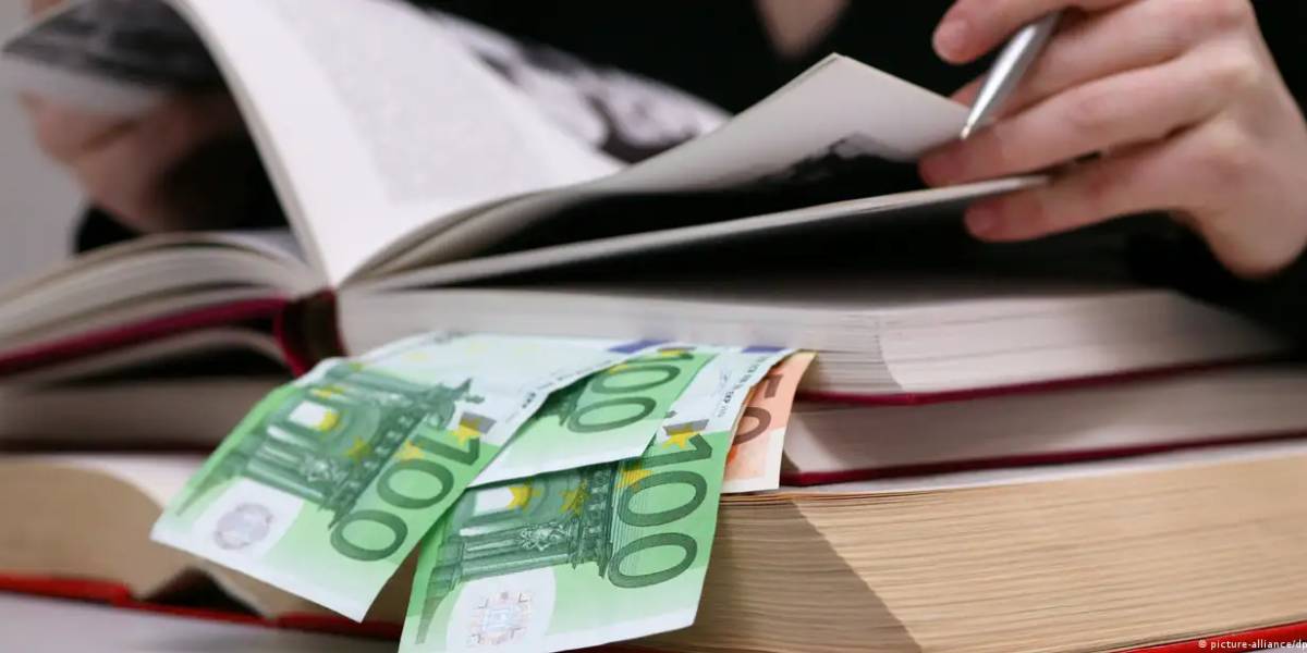 Complete Guide to the Cost to Study in the UK for International Students (2026)